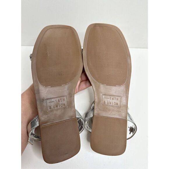 14th & Union Sandals Womens Size 6.5 Finley Metallic Silver Studded Detail - Picture 8 of 8